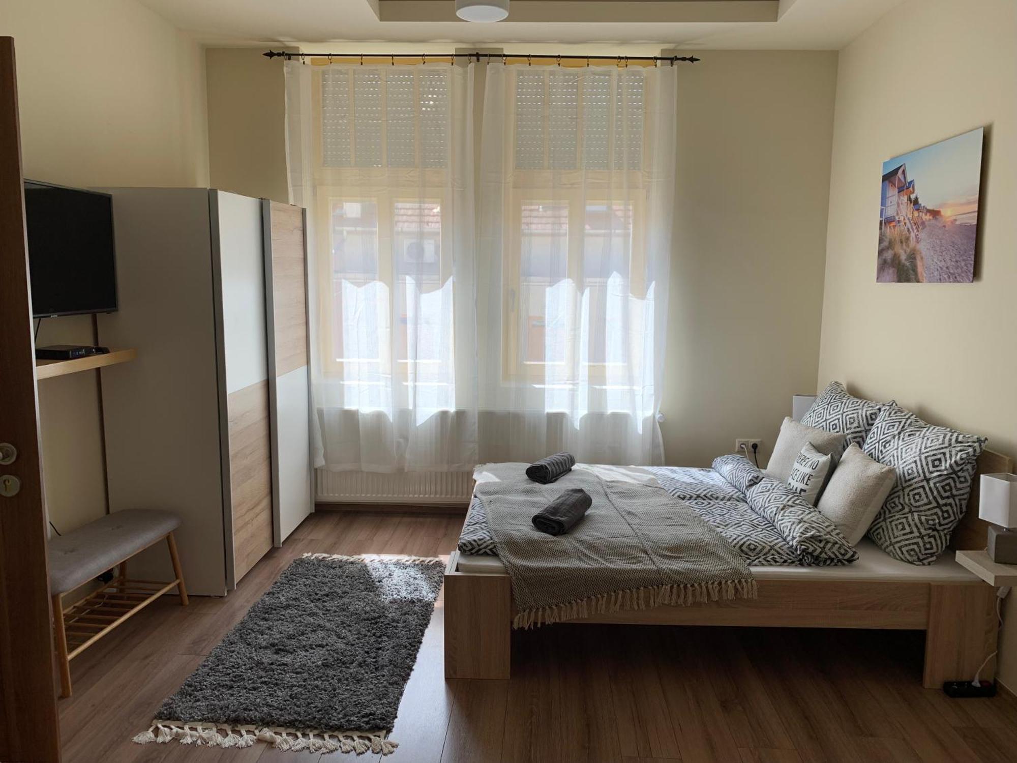 Mayer Vendeghaz Miskolc Luaran gambar